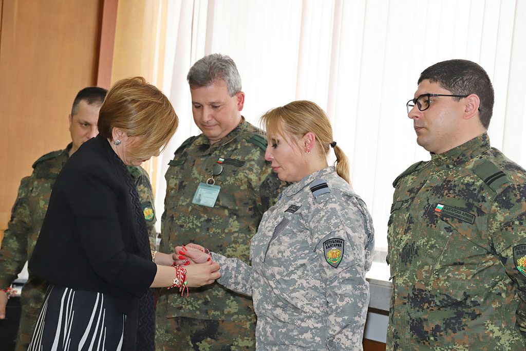 - armymedia.bg