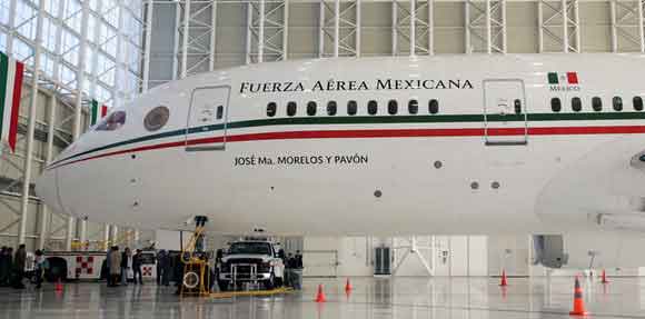 Мексико продава президентския си самолет – с парите финансира ангажимента си срещу миграцията