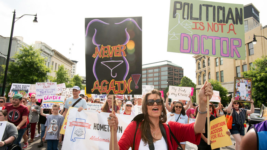 Масови демонстрации в САЩ след забраната за абортите в няколко щата