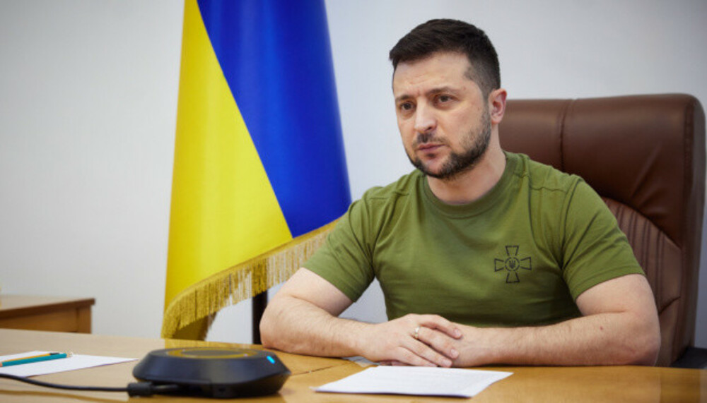 Украйна разруши мита за изключителната мощ на руската армия, заяви Зеленски пред Станфордския университет