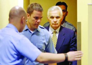 Бившият лидер на босненските сърби Момчило Краишник бе осъден от Хагския Трибунал