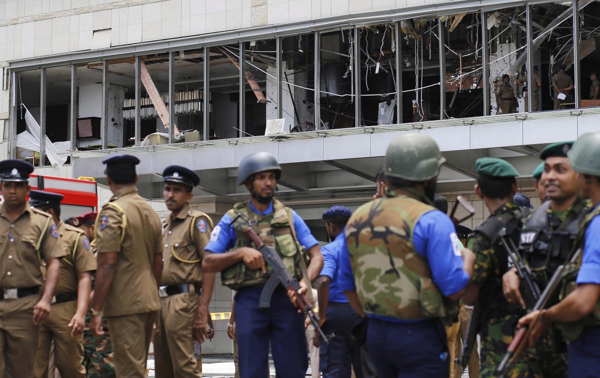 Ужасът в Шри Ланка: Най-малко 290 станаха жертвите на терора