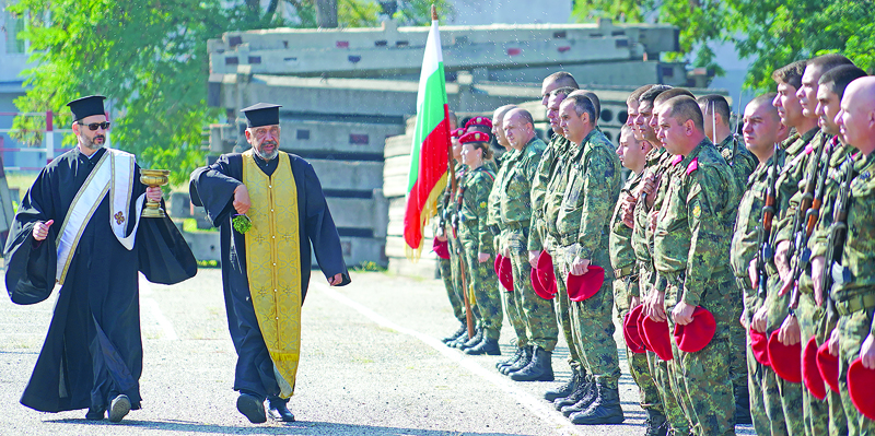 33 войници се заклеха в името на Родината