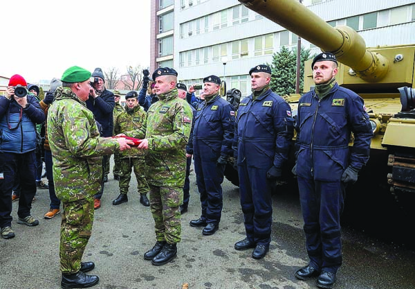 Словакия получава танкове „Леопард“