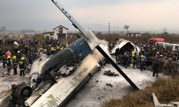 Самолетна катастрофа в Непал – най-малко 49 души загинаха, има оцелели