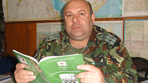 Как изключват юнкера Борис  Дрангов от Военното училище