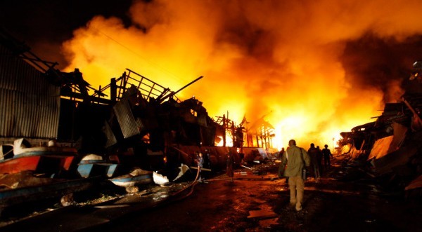 Инцидент в Украйна – гори склад със стотици тонове експлозиви
