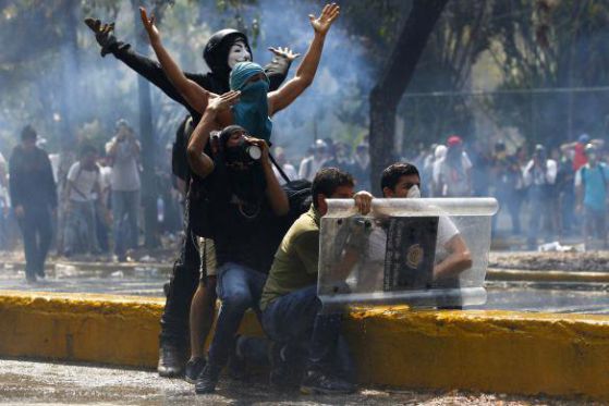 Протестите във Венецуела взеха нови жертви