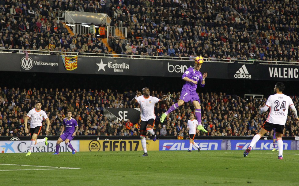 Валенсия – Реал Мадрид  2 : 1