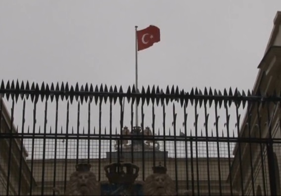 Напрежение между Анкара и Амстердам – Турция ограничи достъпа на холандски дипломати