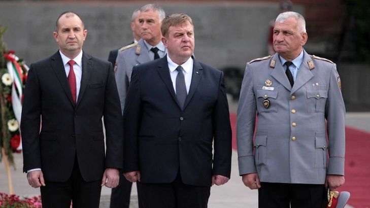 Красимир Каракачанов предложи общо финансиране на бойните групи на ЕС