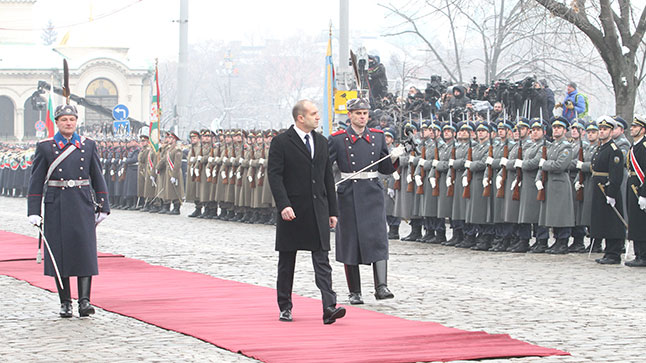 Президентът Радев встъпи в длъжност