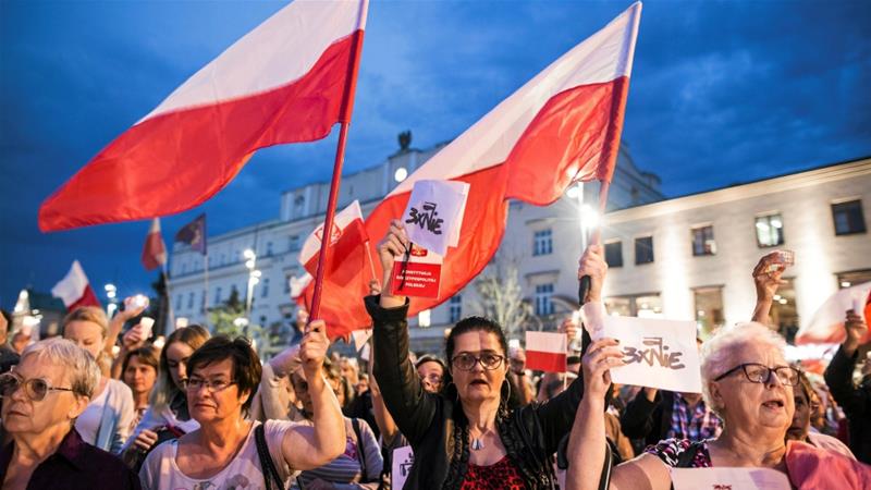 Полша отива на съд, ако до месец не преразгледа съдебната реформа