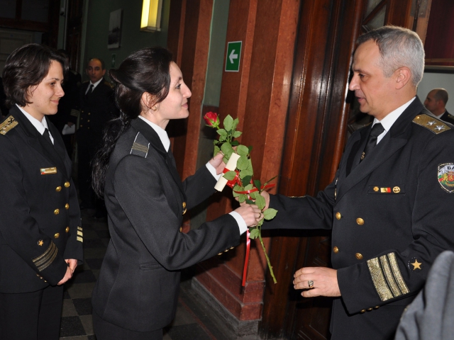8 март – 580 жени служат в бойния флот