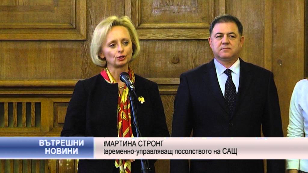 Министър Ненчев награди български военнослужещи