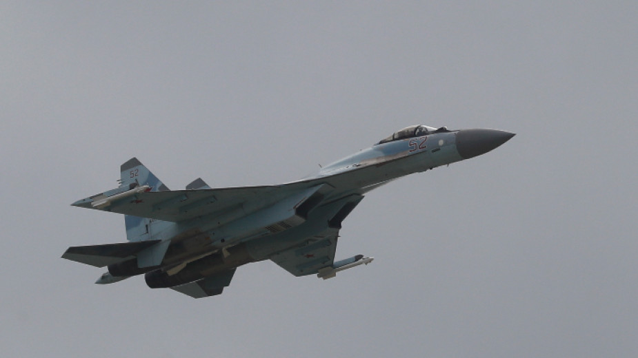 Руски военен самолет се е разбил край Севастопол