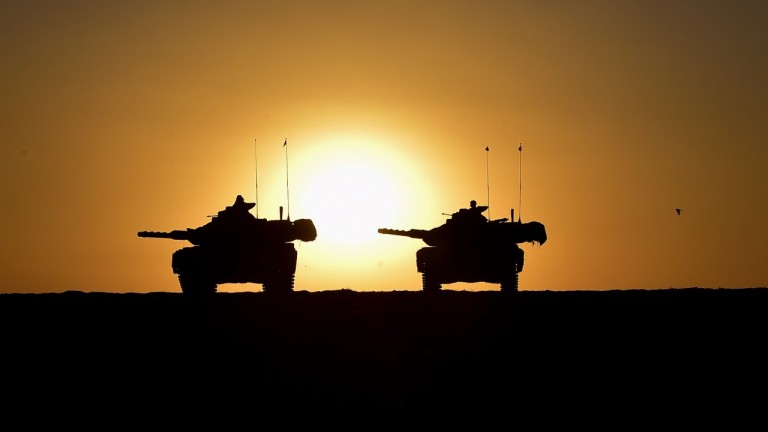 Иран и Ирак започват съвместно военно учение по границата на Кюрдистан