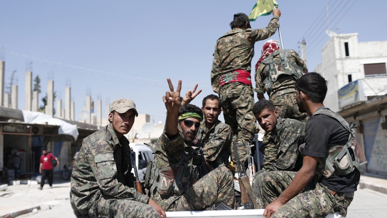 Падна столицата на ИДИЛ – подкрепяните от САЩ сирийски бунтовници освободиха град Ракка
