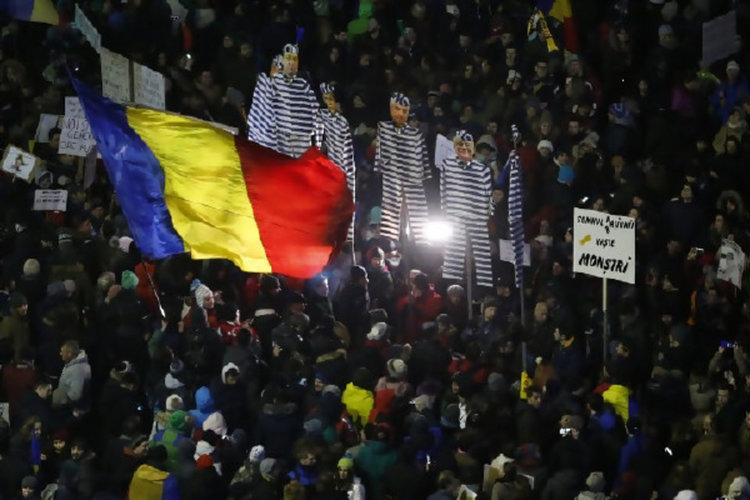 Протестите в Румъния – половин милион недоволни от правителството