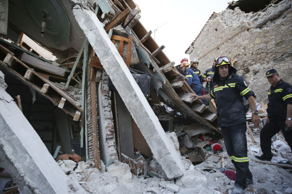 Oстров Лесбос след земетресението – 1 човек загина, а стотици други останаха без дом