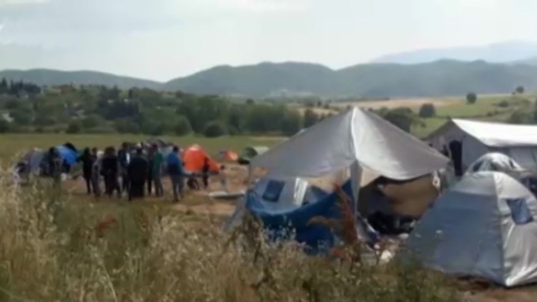 Гръцката полиция разчисти бежанския лагер край Идомени