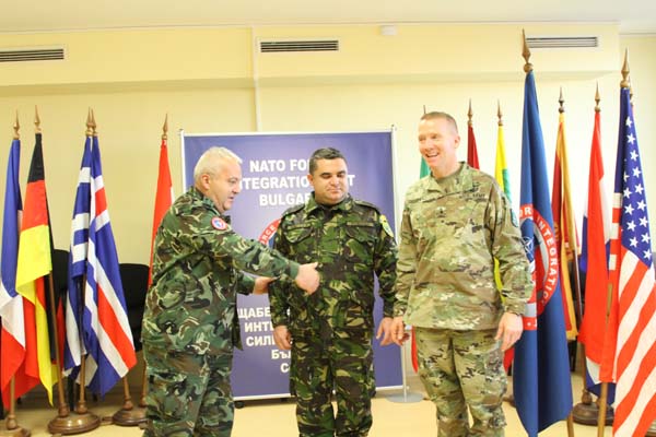 Американски генерал посети българския Щабен елемент на НАТО