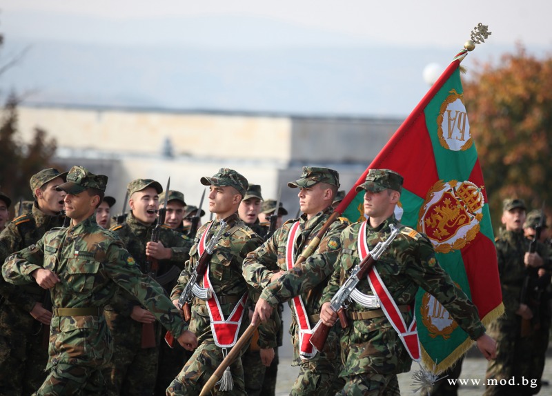 155 курсанти-първокурсници от Националния военен университет „Васил Левски“ днес положиха военна клетва