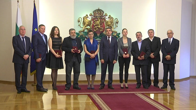 Президентът награди изтъкнати българи