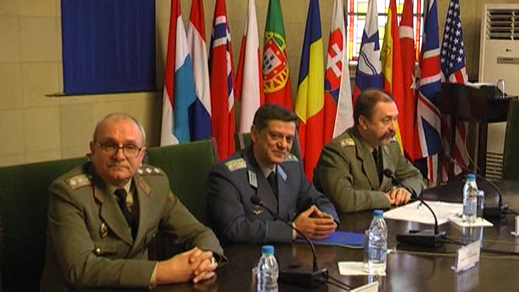 Генерал Константин Попов: Вакуум в армията не може да има