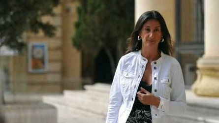 В Малта кола-бомба уби журналистка разследвала връзки на премиера с офшорни компании