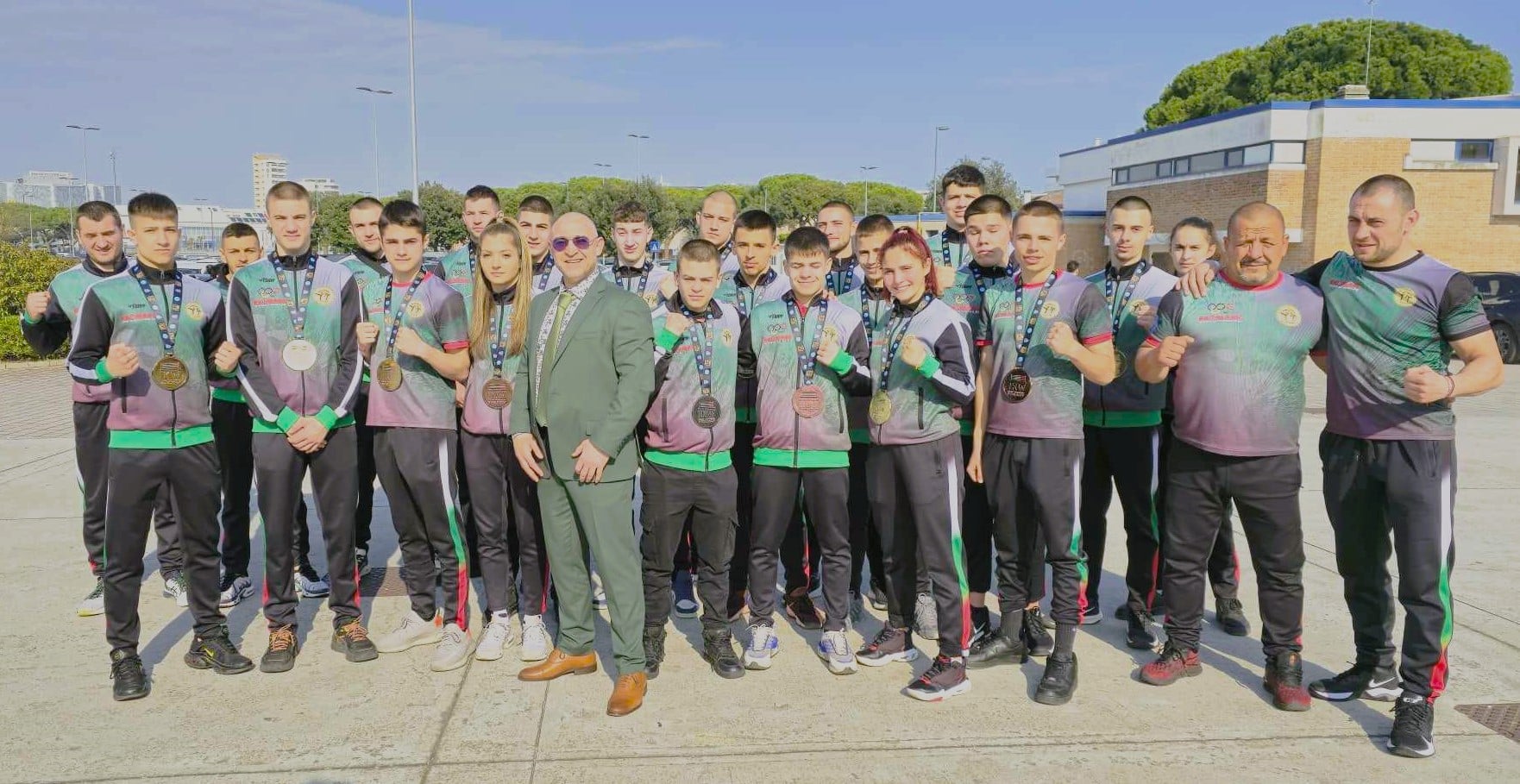 Още 6-ма български кикбоксьори станаха носители на Световна купа в Йезоло днес