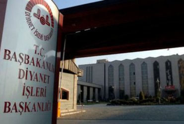 Поредната масова чистка в Турция – правителството уволнява 4400 държавни служители
