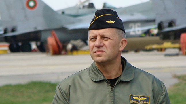 Военният министър предлага генерал Стойков за командир на ВВС