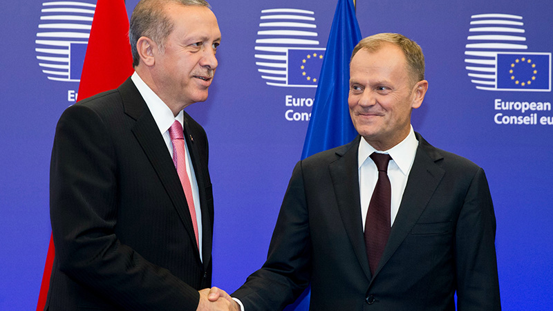 ЕС и Турция с проектоспоразумение за мигрантите