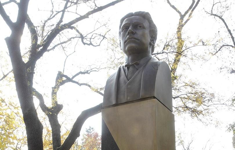 Броени дни до откриването на паметника на Левски в двора на ВА „Г. Ст. Раковски”