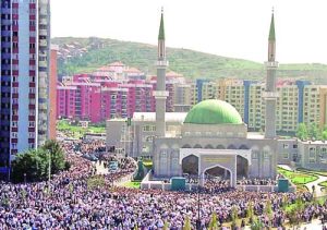Джамията 'Крал Фахд' в Сараево е една от най-големите на Балканите