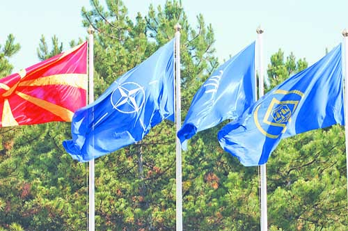 Скопие очаква членство в НАТО до 2 години