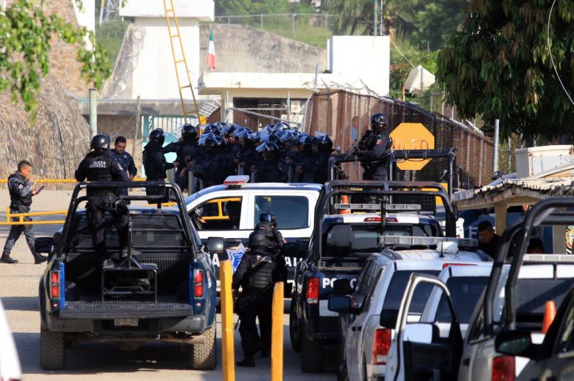 Сблъсъци в мексикански затвор – загинаха 28 души