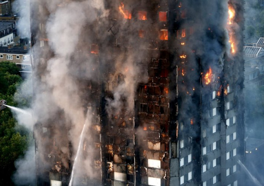 Пожарът в Лондон – Властите се опасяват за драстичното нарастване на жертвите