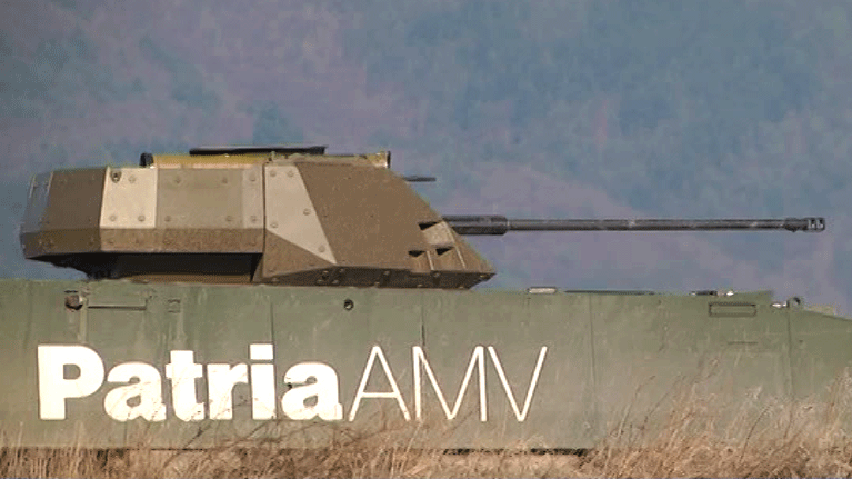 За първи път у нас представят амфибийната способност на бронираната машина Patria AMV