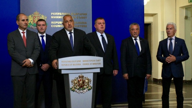 Управляващите се разбраха и за трите оставки – премиерът Бойко Борисов обяви кои са новите министри