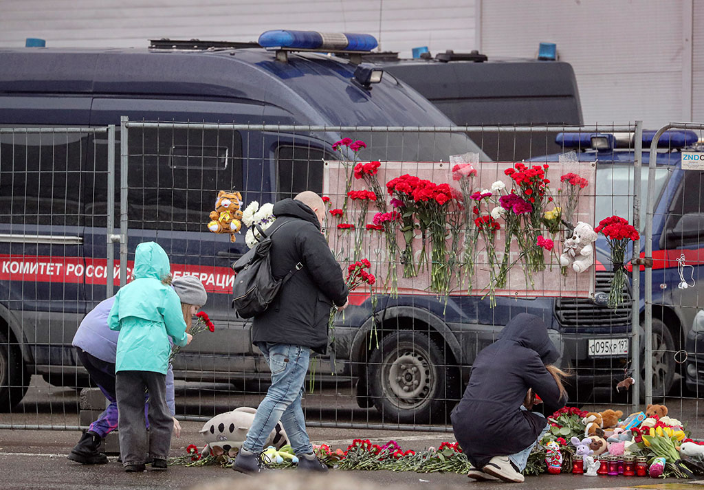 Броят на загиналите при вчерашното нападение в концертна зала в Русия достигна 93 души