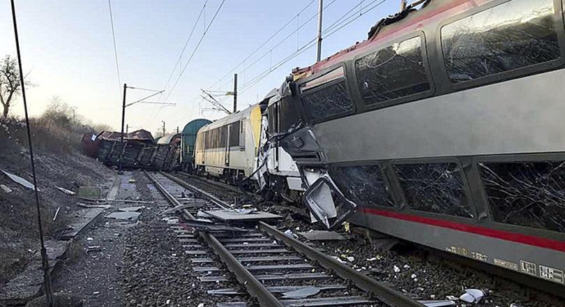 Влакова катастрофа в Люксембурк – един загинал и половин дузина ранени