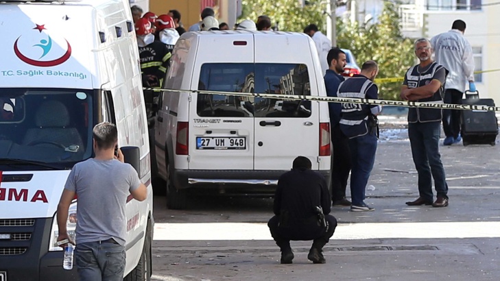 Взрив рани 10 души в курортния турски град Анталия