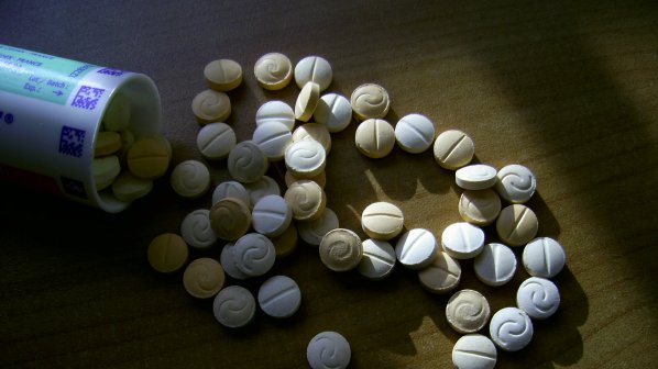 При полицейска акция в Австралия задържаха трима души за трафик на метамфетамини