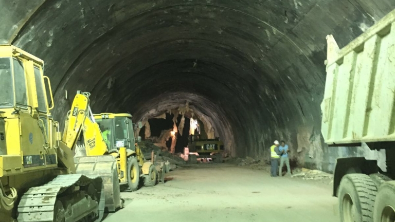 Ремонтът в тунел „Витиня“ приключва догодина