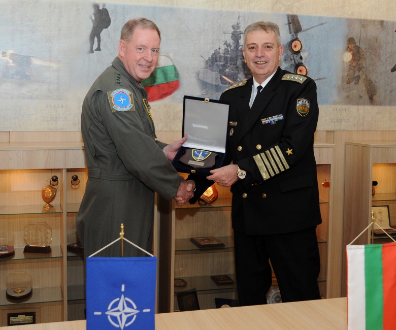 - armymedia.bg