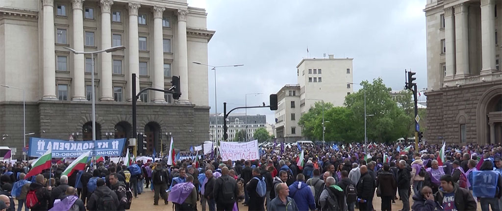 Протестиращи енергетици и миньори блокираха центъра на София