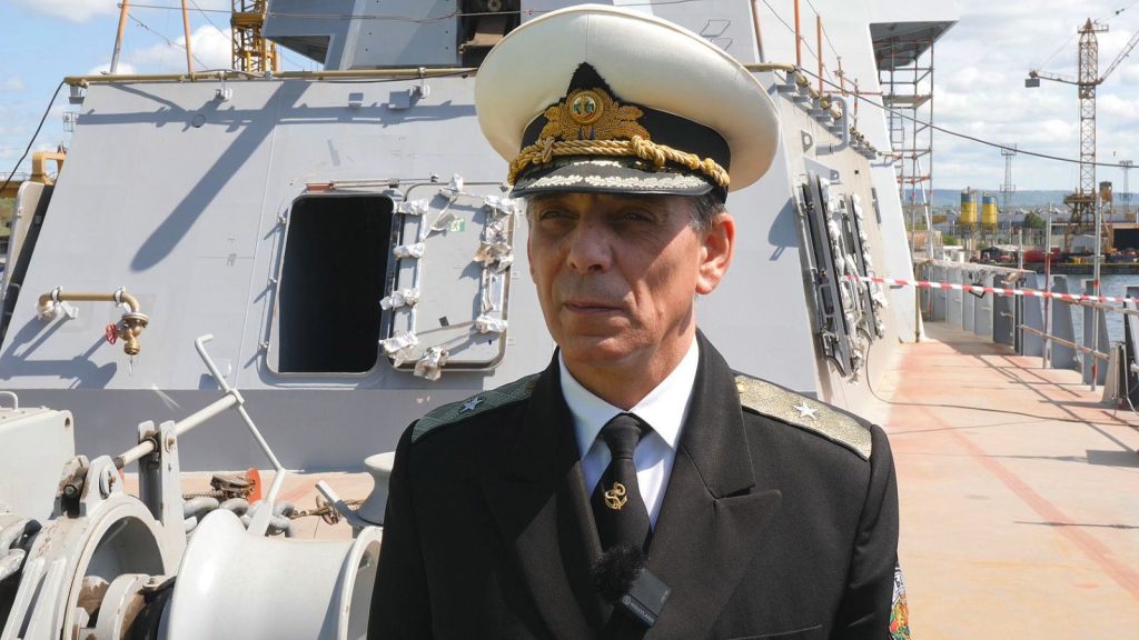 Флотилен адмирал Георги Пенев, заместник-командир на ВМС: Ще положим е положим необходимите еобходимите усилия да усвоим силия да усвоим кораба най-скорo