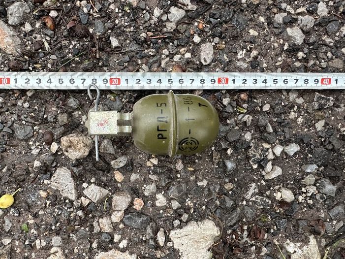 Военнослужещи от Сухопътните войски разузнаха и унищожиха невзривен боеприпас 